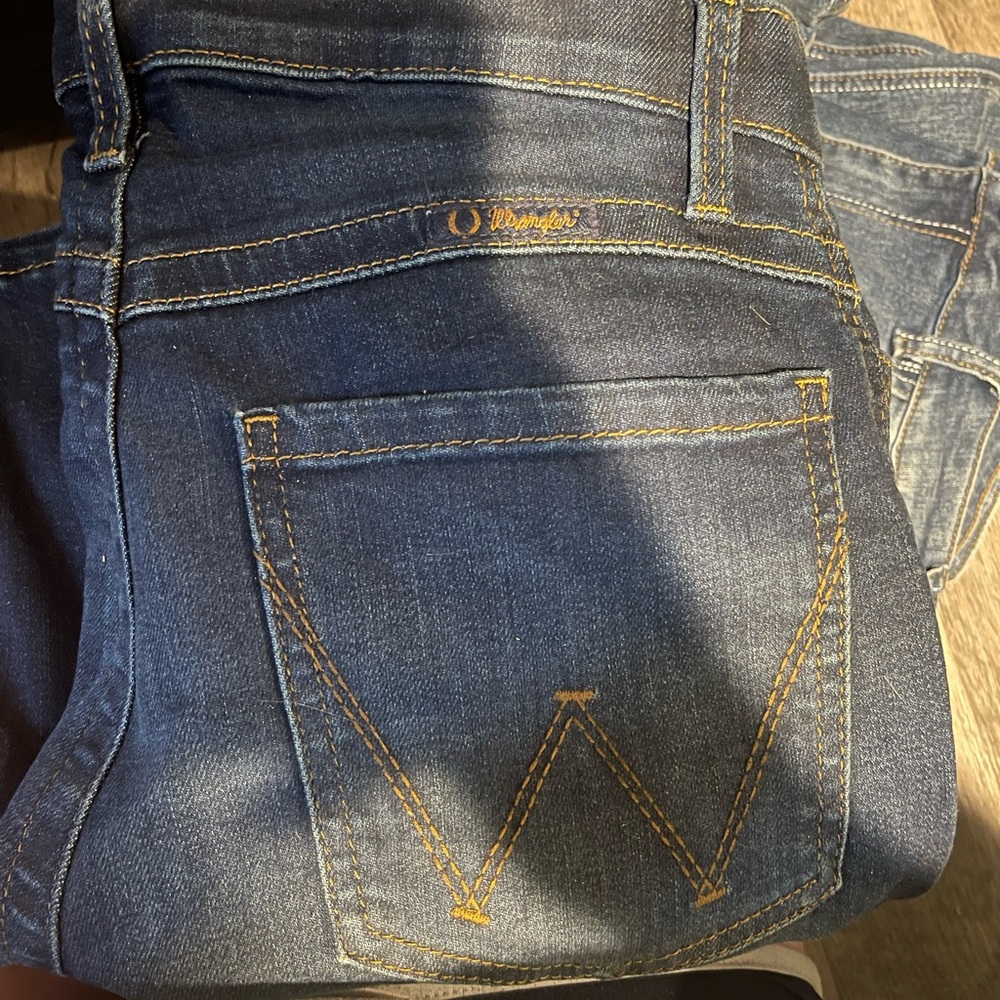 Wrangler willow ultimate riding jeans never worn still have tags